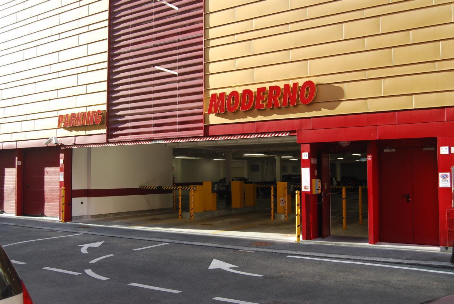 Appartamento Vicino Al Porto, Con Parcheggio Livorno Kültér fotó